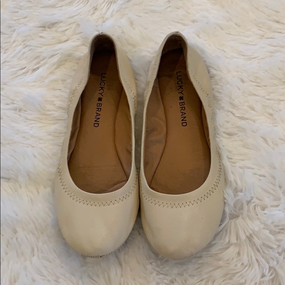 Lucky Brand Emmie Flat